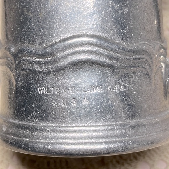 Vintage 1970’s Queen Anne RWP Wilton Armetale Pewter Mini Pitcher jug tavern - Picture 4 of 10